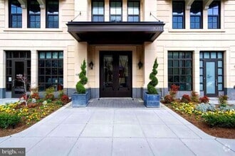 Building Photo - 1011 M St NW