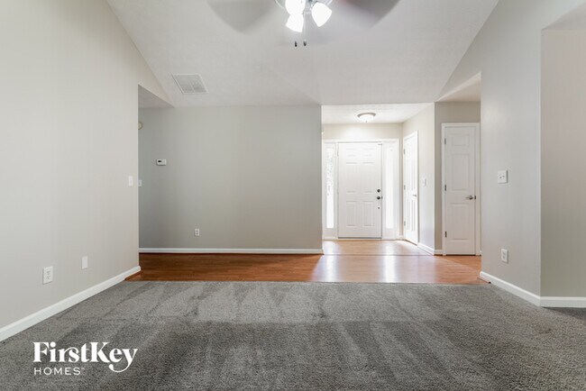 Building Photo - 430 Windermere Dr