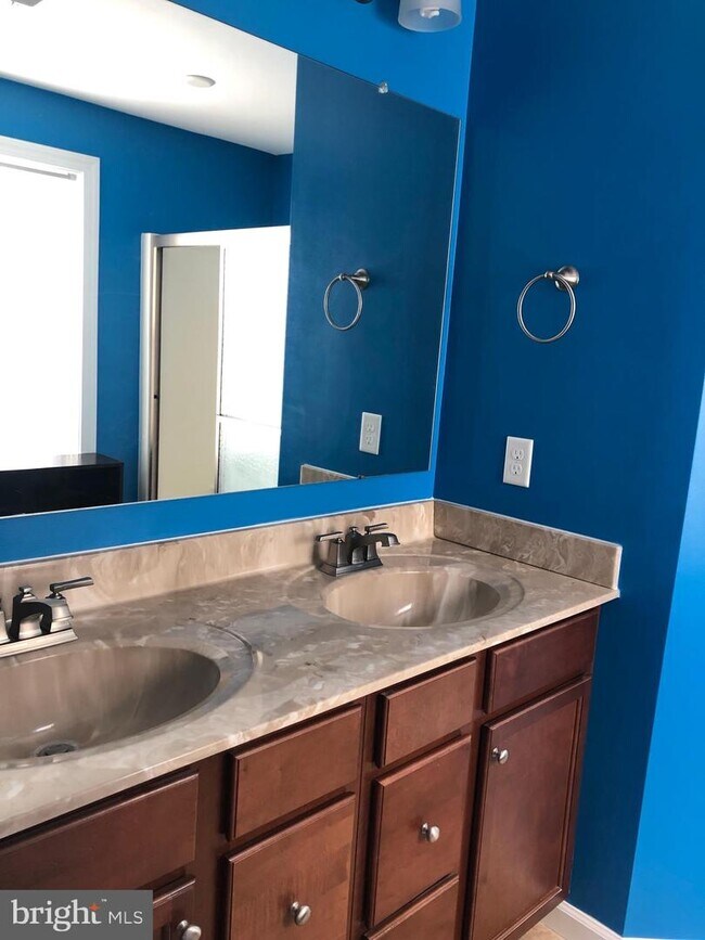 Foto del edificio - 129 Sweeping Mist Cir