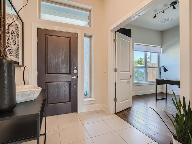Photo - 8005 Beacon Knob Way Unit House