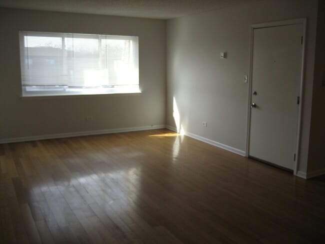 Building Photo - 1424 Carol Ct