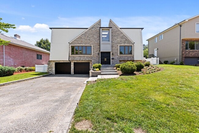 Photo - 275 Alfred Ave (Englewood Cliffs, NJ) House