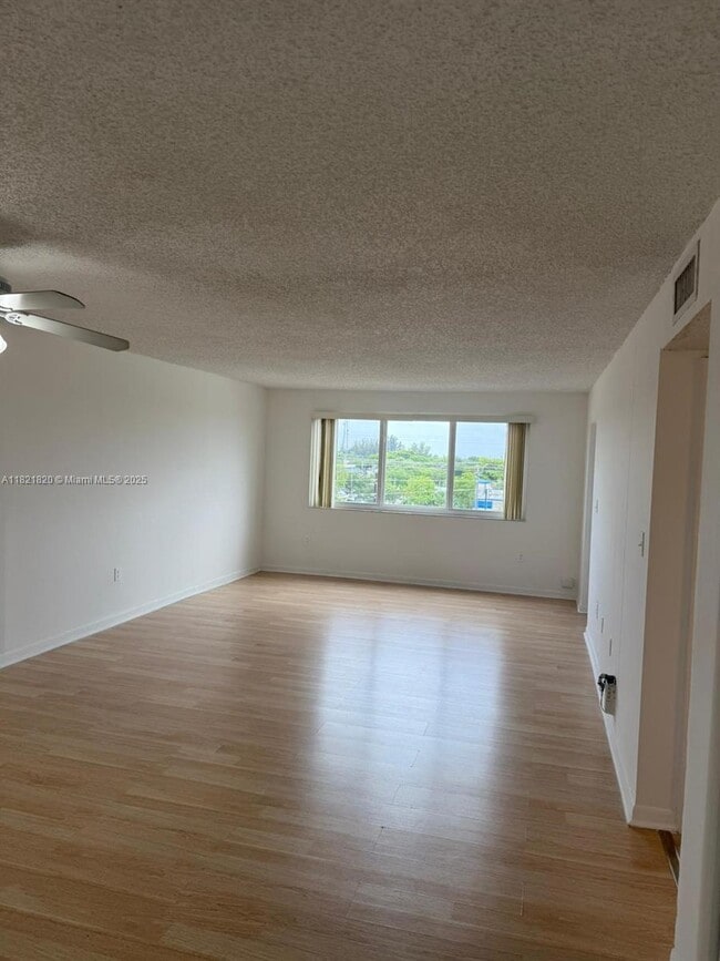Building Photo - 7010 NW 186th St