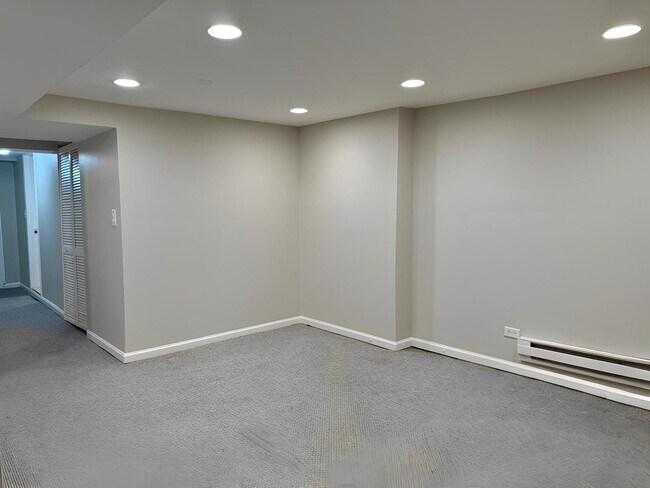 Foto del edificio - 4877 N Ashland Ave