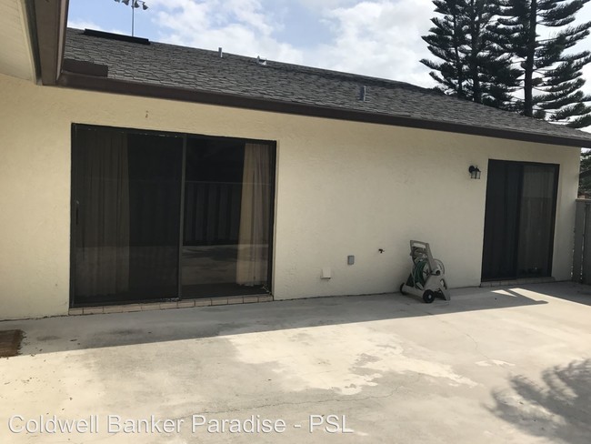 Building Photo - 1335 Peppertree Trl