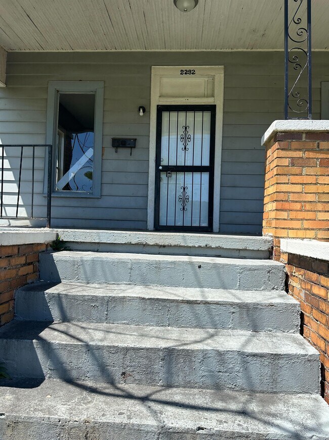 Building Photo - 2232 Dartmouth Ave