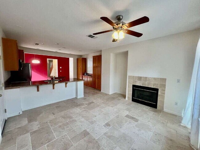 Foto del edificio - 668 Granite Ln