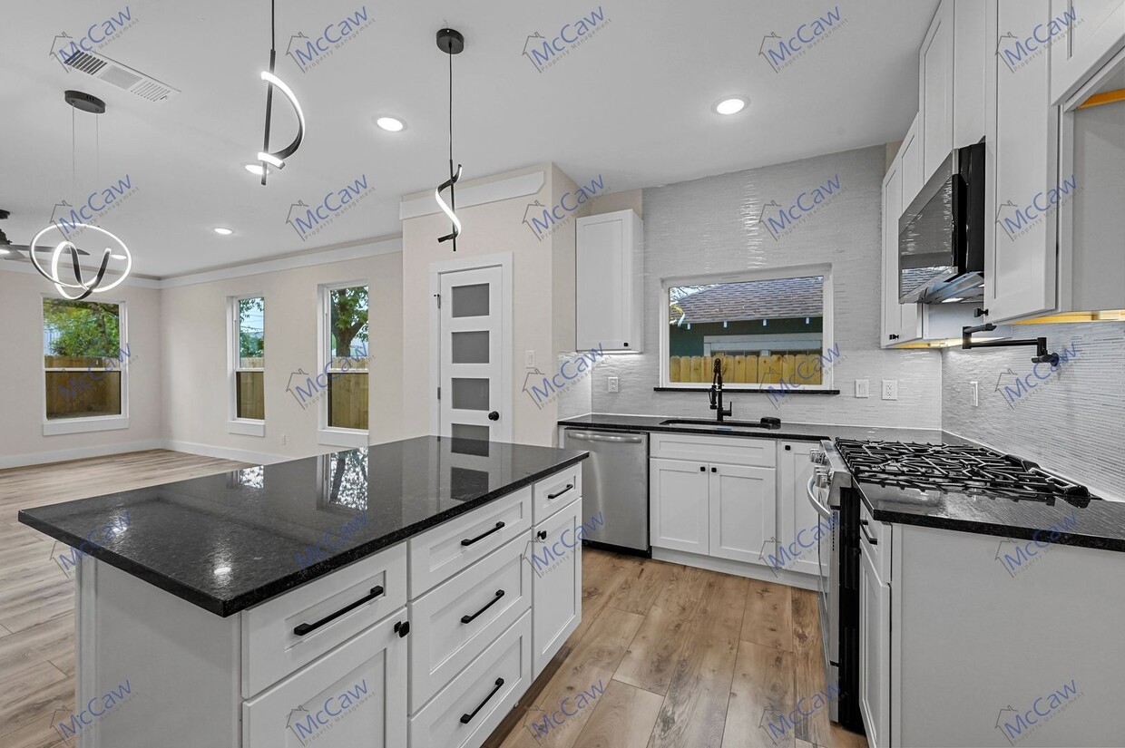 Updated Price for New Year! Luxury Duplex... - Updated Price for New Year!  Luxury Duplex...