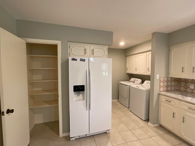 Foto del edificio - 1822 Greenwood Ln