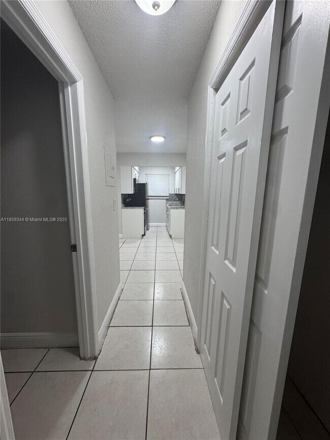 Foto del edificio - 2137 Hayes St