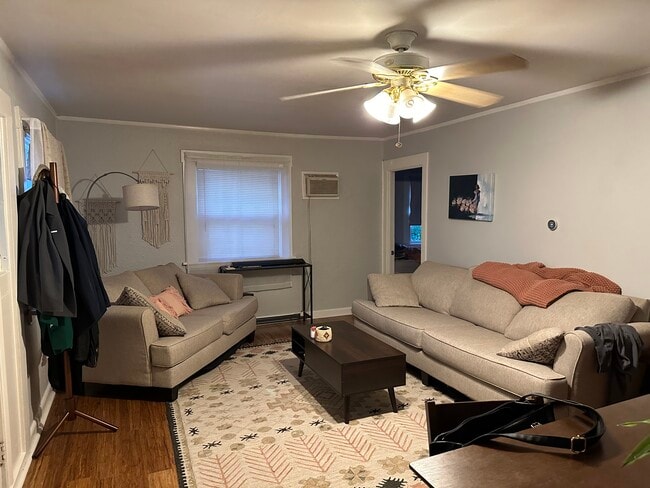 Building Photo - 5322 NE 11th Ave