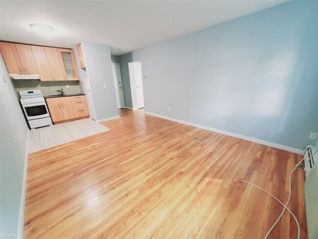 Foto del edificio - 1 br, 1 bath Condo - 43 Crescent St Unit G