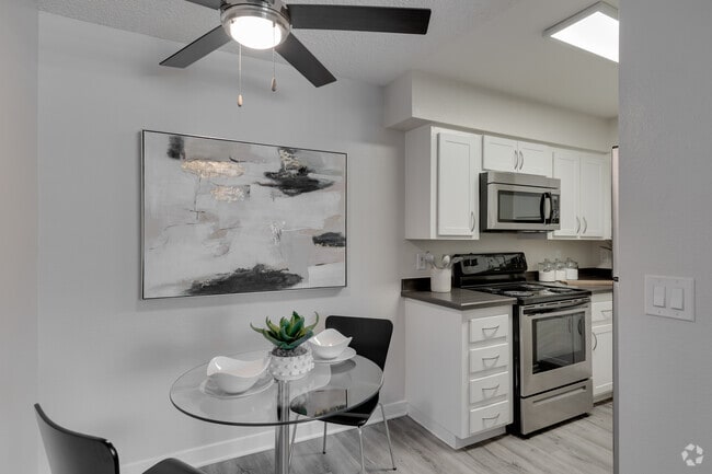 1BR, 1BA - 650SF - Trails at Harris