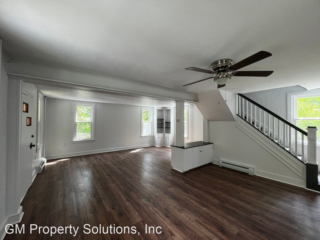 Primary Photo - 3 br, 2 bath House - 1033A Prospect Road