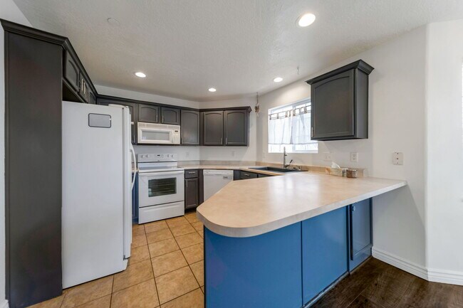 Foto del edificio - 3969 Romney Park Dr