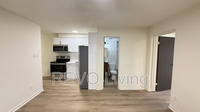 Building Photo - 60 Triller Ave
