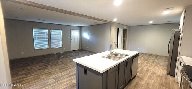 Building Photo - Nearly New Marietta Manufactured Home