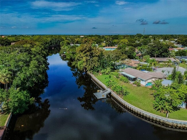 Foto del edificio - 9125 Tudor Dr