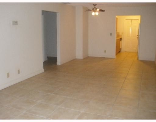 Foto del edificio - 2607 NE 8th Ave