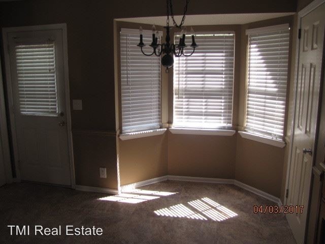 Building Photo - 379 Jamestown Manor Dr