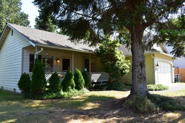 Building Photo - Single Family Home in Marysville