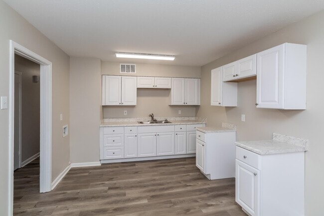 Foto del edificio - 453 Charter Ave