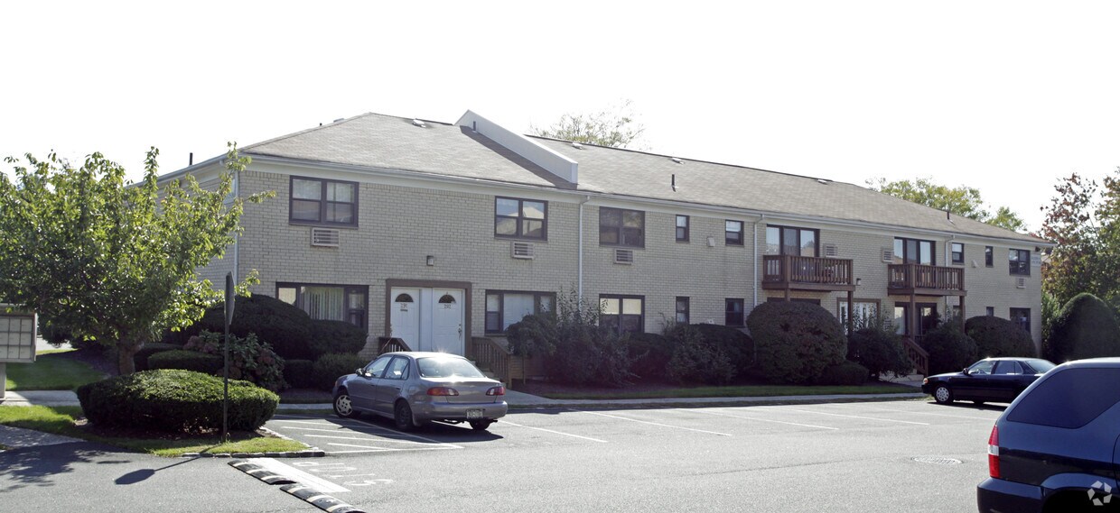 Hillcrest Point Apartments Apartments in Spring Valley, NY