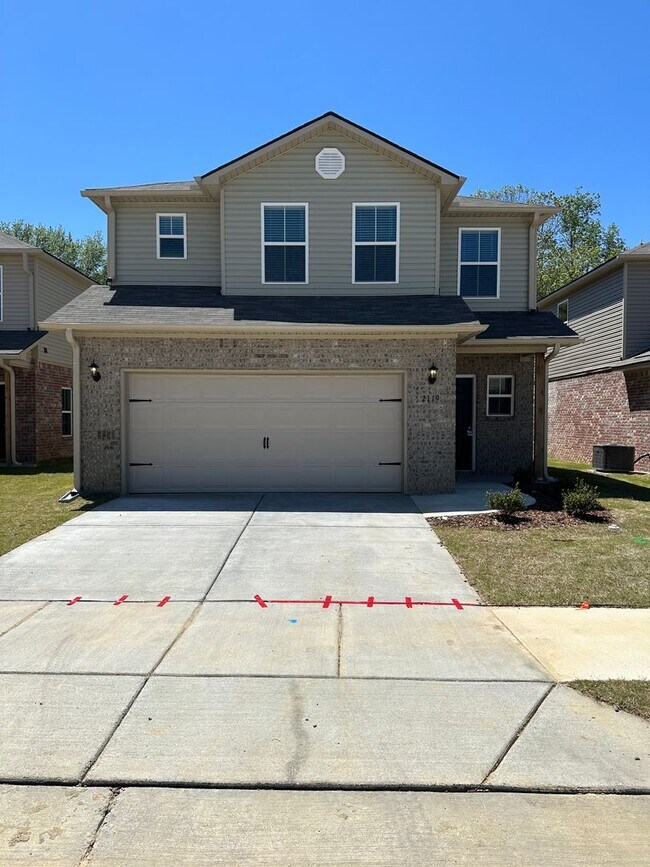 Building Photo - Pre-Leasing Now! Charming 3-Bedroom, 2.5-Bath Home in Cullman — Available Soon