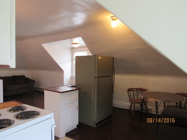 Building Photo - 402-apt1-4 Water St