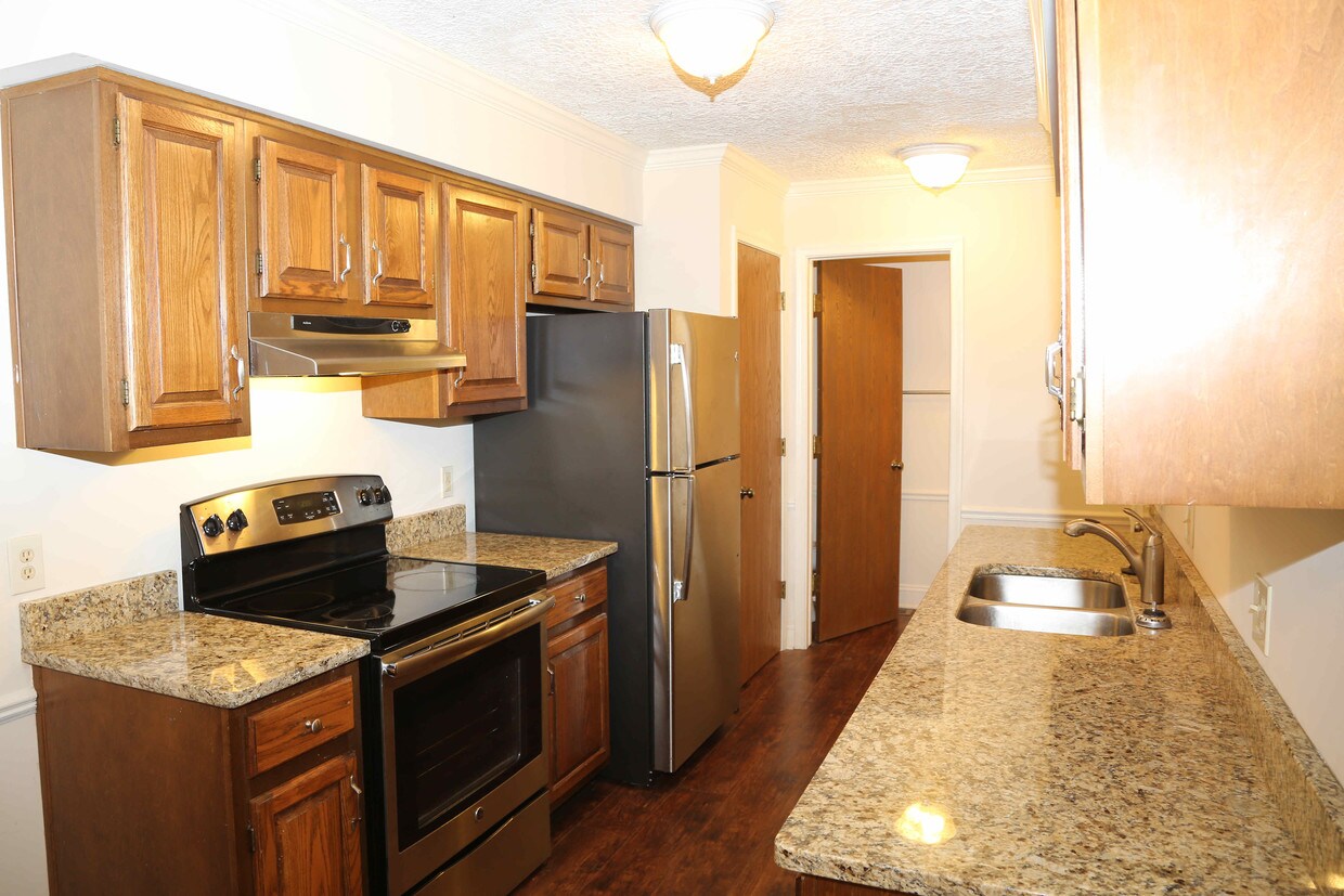 Cambria Heights Apartments & Townhomes East Lansing, MI