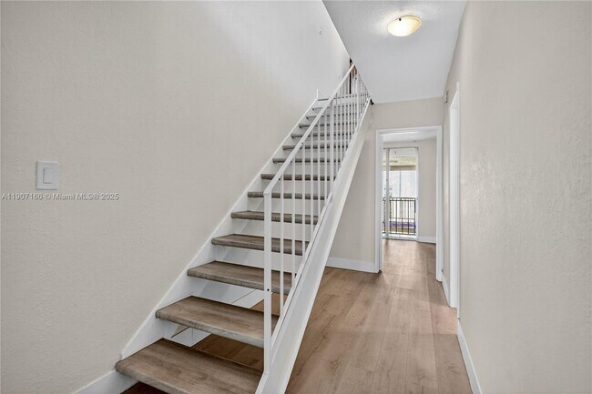 Foto del edificio - 9210 Fontainebleau Blvd