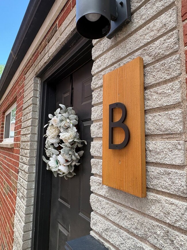 Building Photo - 2861 Ohio Ave