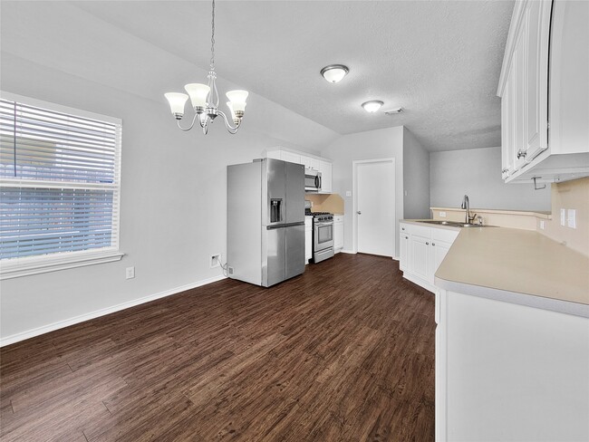 Foto del edificio - 5439 Aloe Ave