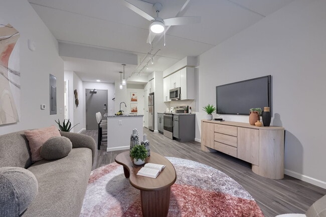 Building Photo - Gallery 118