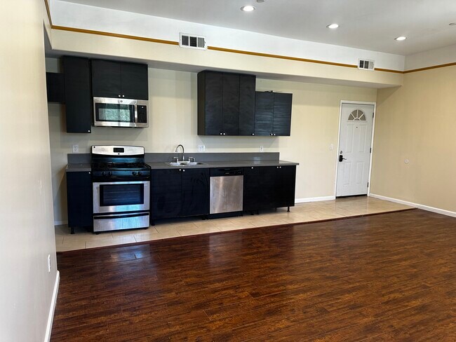 Foto del edificio - 14233 Tiara St