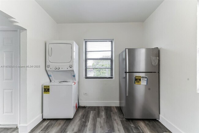 Foto del edificio - 1071 NW 34th St