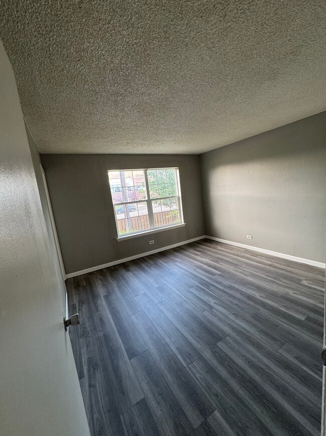 Building Photo - 9444 E Girard Ave