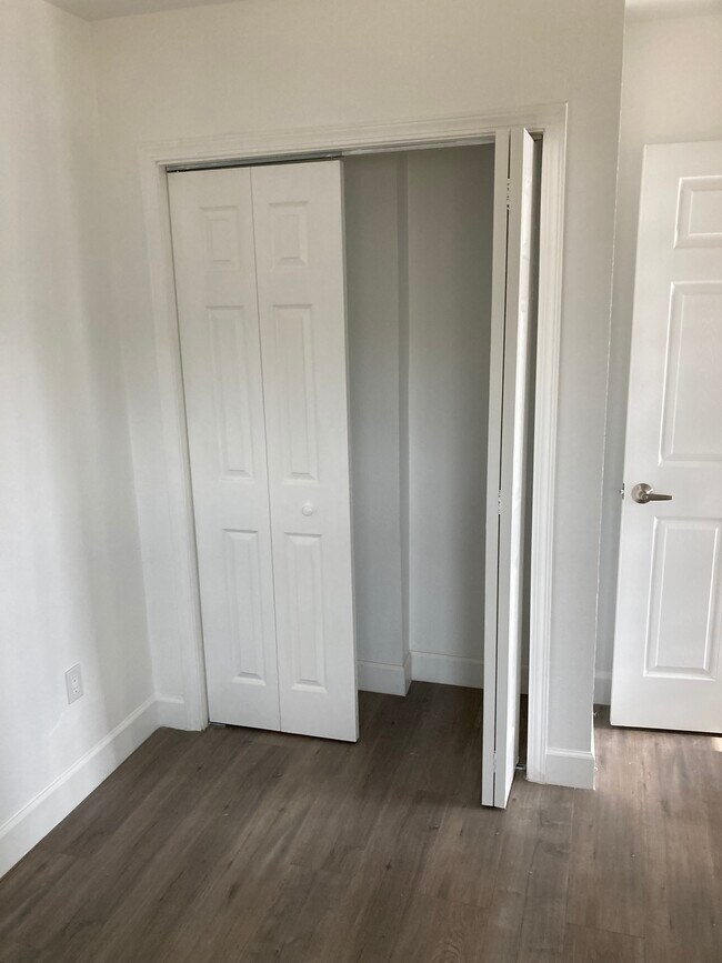 Closet - 4735 Gundry Ave