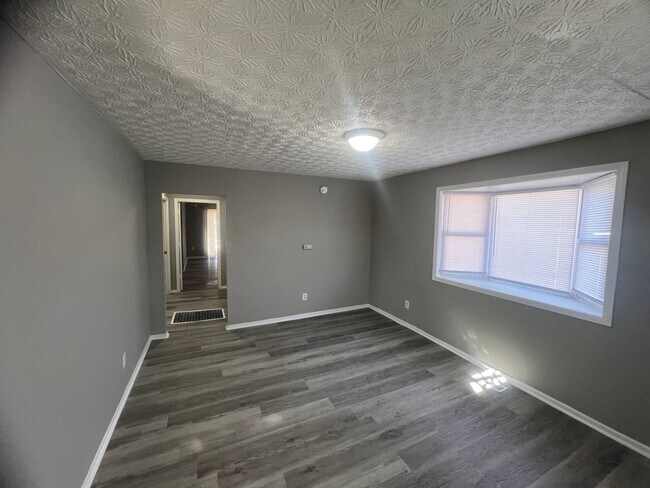 Foto del edificio - 2531 Howey Rd