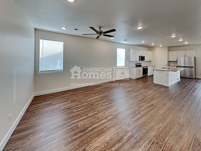 Foto del edificio - 3304 S Fields Avenue