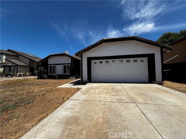 Building Photo - 14108 Travers Dr