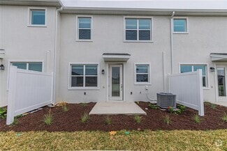 Building Photo - 462 Bogey Dr