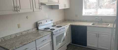Building Photo - 8327 La Riviera Dr
