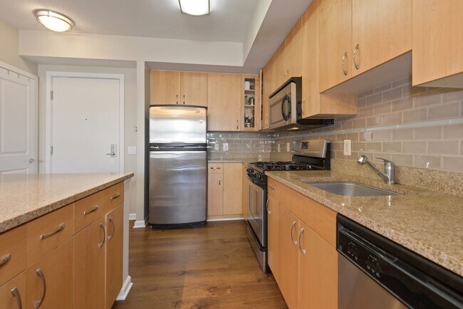Building Photo - 440 L St NW