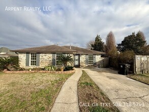 Building Photo - 3617 Charles Dr