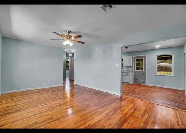 Foto del edificio - 1033 Coe St