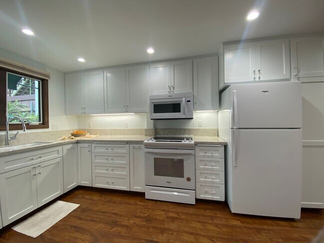 Foto del edificio - Brand NEW Mission Hills ADU w/Loft and A/C