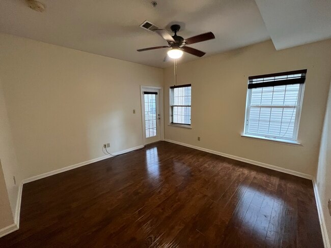 Building Photo - 742 Westfield Ave