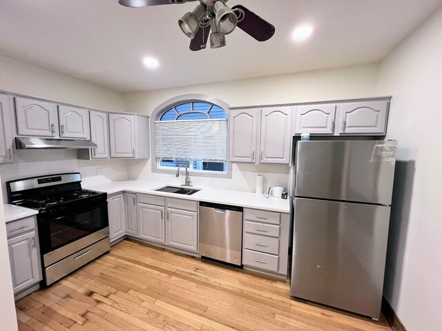 Foto del edificio - 5833 W Peterson Ave