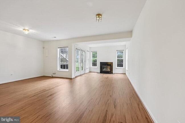 Building Photo - 6310 Cullen Pl